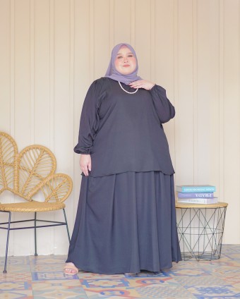 Wiliya Skirt Suit (Black)
